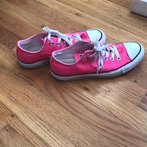 Pink converse